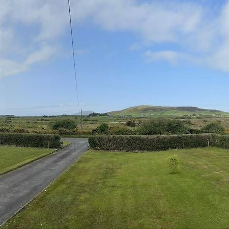 Rosie'S Pad Villa Louisburgh Exterior photo