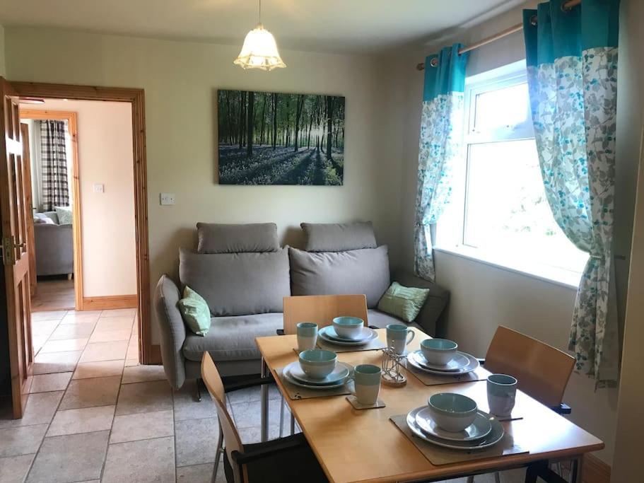 Rosie'S Pad Villa Louisburgh Exterior photo